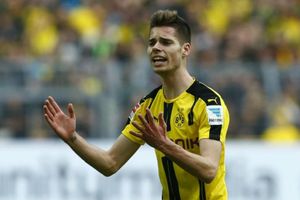 Roma contact Borussia Dortmund for Julian Weigl
