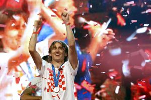 Luka Modric rejects bumper Real Madrid deal as Inter Milan circle