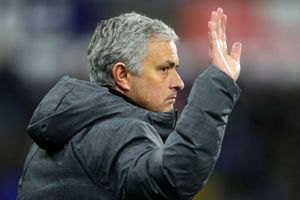 Manchester United sack Jose Mourinho
