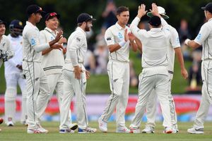 New Zealand dominate Sri Lanka in Christchurch