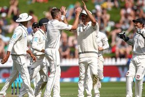 Southee takes five as Sri Lanka recover in Wellington