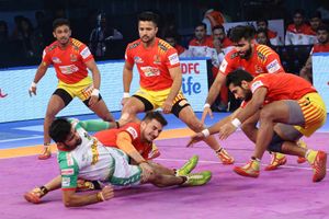 PKL: Gujarat Fortunegiants beat Patna Pirates 37-29