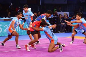PKL: UP Yoddha thrash Bengal Warriors