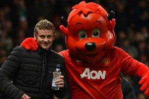 Solskjaer set to replace Mourinho after Man United gaffe