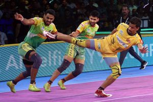 PKL 2018: Telugu Titans edge Patna Pirates 41-36