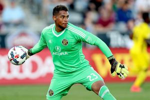 Manchester City sign United States goalkeeper Steffen for reported £7m
