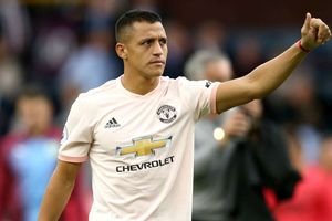 Sanchez to face Arsenal as Solskjaer backs Gunners fans to spur him on
