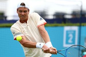 Fit-again Berdych and Darcis make winning returns