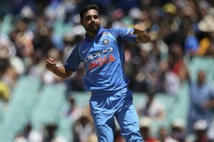 WATCH! Bhuvneshwar's special training to derail Aussie batsmen