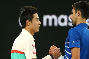 Australian Open: Nishikori retirement sees Djokovic through to semi-finals