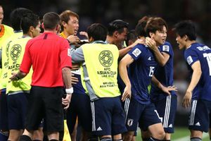 AFC Asian Cup: Iran 0 Japan 3: Controversial Osako brace helps book final place