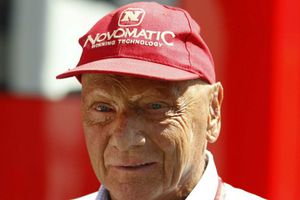 Former F1 champion Niki Lauda discharged from hospital