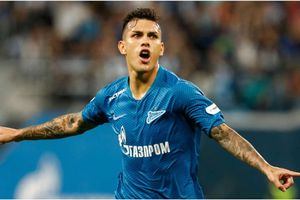 PSG pip Chelsea to signing of Zenit midfielder Paredes
