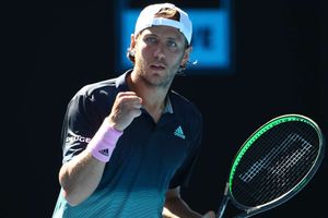 Australian Open: Pouille upsets Raonic to reach semis