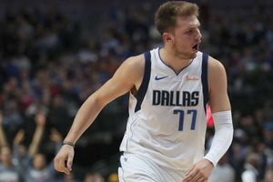 Doncic leads Mavs past Timberwolves