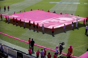 Indian cricketers present McGrath signed pink caps on Jane McGrath Day