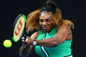Australian Open: Serena comes through major Halep battle to reach last eight