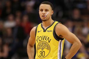 Curry frustrated after Warriors let lead slip