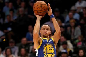 NBA wrap: Warriors set record, Butler's 76ers rout Timberwolves