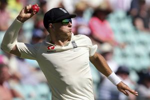 Kohli is an unbelievable player, says England pacer Tom Curran