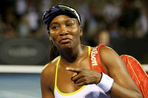 Williams dumps out Azarenka, Shenzhen woe for Ostapenko