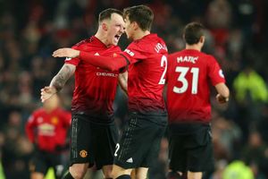 Manchester United 2 Burnley 2: Lindelof salvages dramatic draw