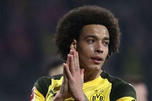 Nurnberg 0 Borussia Dortmund 0: Stalemate leaves Bayern within striking distance