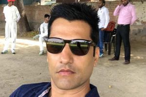 Former cricketer Amit Bhandari sustains head injuries after goons attack him with hockey sticks