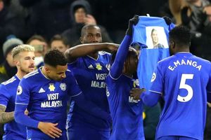 Cardiff City 2 Bournemouth 0: Reid grabs brace as club salutes Sala
