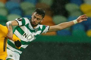 Manchester United 'contact' Sporting captain Bruno Fernandes' agents