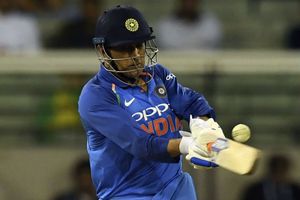 India vs New Zealand: Dhoni declared fit for fifth ODI