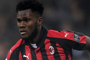 PSG lead race for Milan star Franck Kessie
