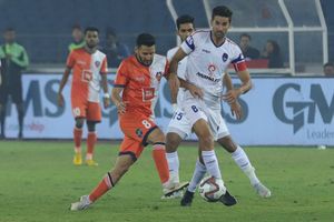 ISL: Methodical Delhi Dynamos keep FC Goa at bay