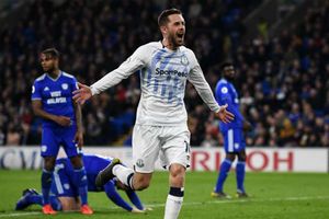 Cardiff City 0 Everton 3: Sigurdsson strikes twice to lift Silva