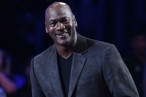 Michael Jordan: Six titles harder than Westbrook and Harden streaks