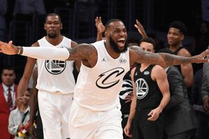 LeBron drafts Durant, Davis for All-Star Game