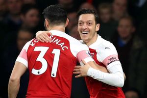Arsenal 5 Bournemouth 1: Ozil seizes starting chance in rout