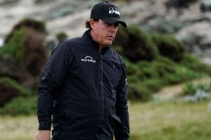Mickelson, Spieth in five-way tie for lead at weather-hit Pebble Beach