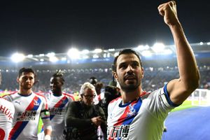 Leicester City 1 Crystal Palace 4: Eagles mark Hodgson milestone with convincing win