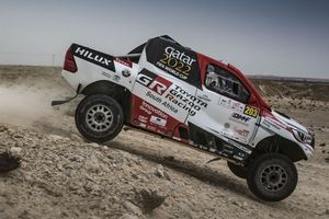 Al Attiyah takes a small lead in Qatar Rally