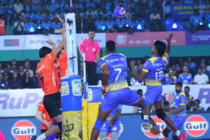 Kochi Blue Spikers register a dominating 4-1 win over U Mumba Volley