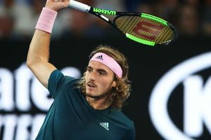 Tsitsipas eases past Hurkacz in Marseille opener