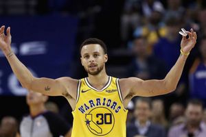 NBA All-Star: Stephen Curry and brother Seth to compete in three-point contest