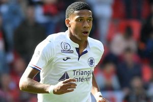 Barcelona bring forward Todibo arrival