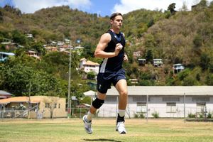 Woakes has no career fears due to 'dodgy knee'