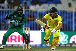 Finch and Marsh lift Australia past Pakistan