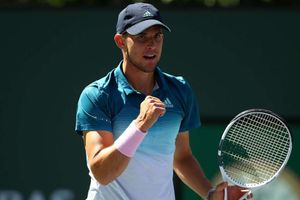 Thiem overcomes Raonic to set up Federer final
