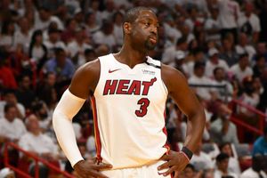 Wade breaks Jordan's record for most career blocks by a guard