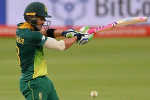 In-form du Plessis makes century in emphatic Proteas win
