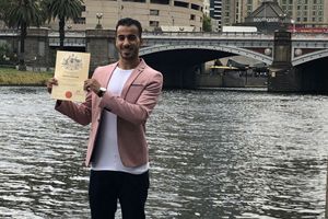 Refugee footballer Hakeem Al Araibi becomes Australian citizen 